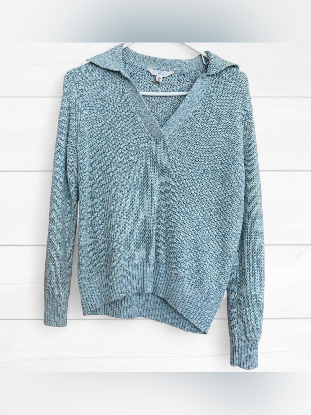 Time and Tru Light Blue V-Neck Collar Sweater